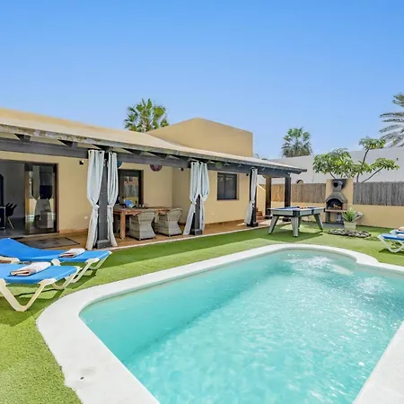 Papagayo Deluxe By קורלחו